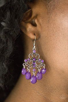 Cloudy purple teardrops swing from the bottom of an ornate silver frame radiating with dainty purple rhinestones for a whimsical look. Earring attaches to a standard fishhook fitting. Sold as one pair of earrings. Paparazzi Accessories Jewelry, Rose Gold Frame, Purple Earrings, Purple Rhinestone, Fish Hook Earrings, Teardrop Beads, Paparazzi Accessories, Blue Gems, Paparazzi Jewelry