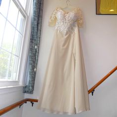 Nwt Jj's House Champagne & Cream Lace Wedding Gown/Mother Of The Bride Dress/ Vow Renewal Plus Size 16 Bust 41 Inches Waist 34 Inches Front Split Sheer Sleeve V Neck A Line *Faded Spot On Back Final Price Mother Of The Bride Floor-length Dress With Sweep Train, Lace Maxi Dress With Sweep Train For Wedding, Cream Floor-length Gown For Wedding Night, Mother Of The Bride Dress With Lace Bodice, Floor-length Wedding Dress With Lace Bodice, Lace Floor-length Bridesmaid Dress, Bridesmaid Wedding Dress With Sweep Train And Fitted Bodice, Fitted Floor-length Evening Dress For Bride, Lace Bridesmaid Dress With Sweep Train For Wedding