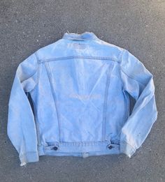 "Make this classic Levis jacket a staple in your closet. Brand: Levis Estimate Size: Medium Beautiful wear as shown in images Length: 23\" Bust: 40\" Waist: 39\" Shoulder: 16\" Sleeve: 23\"" Vintage Acid Wash Outerwear For Fall, Classic Distressed Outerwear For Fall, Classic Washed Denim Jacket, Classic Distressed Long Sleeve Outerwear, Retro Faded Washed Outerwear, Urban Distressed Fitted Outerwear, Acid Wash Cotton Retro Outerwear, Retro Acid Wash Cotton Outerwear, Classic Faded Outerwear For Spring