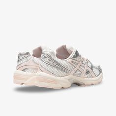 Brand: Asics Model: WMNS Gel-1130 Nickname: 'Silver Pack Pearl Pink / Blossom'Colorway: Cream / Silver / Pearl PinkSKU: 1202A505-100Release Date: 05/16/2024 Asics Gel 1130, Pretty Sneakers, Bday Gifts, Pearl Shoes, Lover Girl, Pretty Shoes Sneakers, Jordan Shoes Girls, The Powerpuff Girls, The Powerpuff