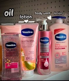 Shiny, glowy, radiant and smell nice essentials ✨ Vaseline Skin Care Products, Vaseline Body Wash, Body Care Hacks, Skin Care Items Beauty Products, Body Self Care Routine, Vaseline Skin Care, Bodycare Routines, Vaseline Products, Body Care Essentials