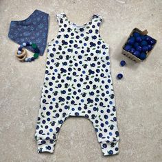 🫐 Blueberry Rompers!  Our 100% organic cotton blueberry romper is soft and comfortable to play in all day! Makes a wonderful gift or keep it for the little ones in your life! Snaps at the shoulder for easy on/off.  See our coordinating bib/teether set listing: https://www.etsy.com/listing/781560162/blueberry-baby-bib-teether-set-bandana?ga_search_query=blueberry&ref=shop_items_search_1 Sizes available: 3-6 months 6-9 months 9-12 months CARE INSTRUCTIONS:  Turn rompers inside out and machine wash COLD on gentle cycle. Dry on gentle. Playful Cotton Onesie For Playwear, Cotton Bubble Romper For Bedtime In Summer, Cotton Bubble Romper For Summer Bedtime, White Cotton Bubble Romper For Loungewear, Playful Cotton Onesie For Playdate, Playful Organic Cotton Onesie For Playtime, Blue Casual Bubble Romper For Playdate, Casual Blue Bubble Romper For Playdate, Cute Cotton Onesie For Bedtime