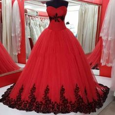 Cheap Red Princess Dress For Wedding, Cheap Red Wedding Princess Dress, Cheap Red Strapless Dress For Party, Red Wedding Gowns, Vintage Ball Gowns, Gothic Lace, Wedding Dress Organza, Gothic Wedding Dress, Red Wedding Dresses