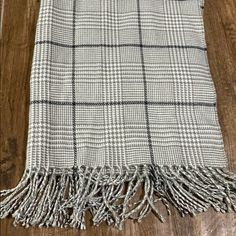 Women’s J Crew Scarf. Never Worn. Excellent Condition. Ikat Scarf, Cashmere Travel Wrap, Cape Scarf, Polka Dot Scarf, Plaid Blanket Scarf, Checked Scarf, Striped Scarves, Patterned Scarves, Blue Scarf