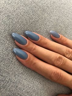 Exploring the Cozy Charm of Grey Nail Colors for Winter 2023-2024 18 Ideas - women-club.online Gray Nails, Blue Nail, Neutral Nails, Classy Nails, Cute Acrylic Nails