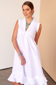 Marya | Dress Italian Linen Dress, Simple Linen, Italian Dress, Beach Holidays, White Linen Dresses, Linen Fashion, Clothing Manufacturer, Ladies Dress Design, Linen Dresses