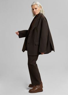 Color: Dark EspressoMidweight suiting fabric with light stretchHighly oversized boxy silhouettePeak lapels Flap front pocketsBack double vented hemButton cuffsDouble button front closureSatin lining 96% Polyester 4% Spandex
Lining: 100% Polyester Dry Clean By The Frankie Shop. Imported Women Oversized Blazer, Single Breasted Structured Pantsuit For Business, Single-breasted Structured Pantsuit For Business, Structured Single Breasted Pantsuit For Business, Single Breasted Straight Hem Workwear Outerwear, Oversized Single-breasted Blazer With Suit Collar, Classic Fall Pantsuit With Notch Lapel, Oversized Notch Lapel Blazer For Business Casual, Oversized Blazer With Hidden Button Closure And Suit Collar