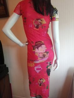 Magnificent Kenzo dress in transparent mesh printed for Asian women. Good condition The lining has some pilling. Not visible. Size S Red Sheer Maxi Dress For Evening, Red Sheer Stretch Dresses, Stretch Red Printed Dress, Red Long Stretch Dress, Red Fitted Mesh Dress, Long Red Stretch Dress, Red Sheer Maxi Dress For Summer, Kenzo Dress, Dress Clothes For Women