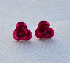 Whimsical style pink rose earrings. Earrings are  lightweight and comfy and measure 6mm in diameter. Pink Rose Earrings, Rose Earring, Aluminum Earrings, Rose Stud Earrings, Little Earrings, Leather Choker Necklace, Whimsical Style, Wire Flowers, Pink Rose Flower