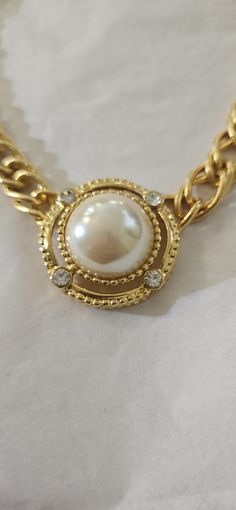 Statement PC. Ivanka Trump Ivanka. Has a very high end look Gold Pearl, Gold Design, Verona, Pendant Necklaces, Jewelry Necklace Pendant, Statement Necklace, Jewelry Necklaces, Necklaces, Pendant Necklace