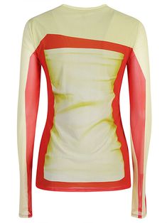 Slim fitness, regular length, siluet of the second skin, digital printing plailed trompe l'eil, crew, long sleeves, elasticized jersey lining, anagram embroidery placed on the back. This item is in size M and the color is Yellow High Stretch Long Sleeve Top With Graphic Print, Fitted Red Nylon Tops, Fitted Nylon Tops With Thumbholes, Second Skin, Digital Printing, Top Tee, Print Tops, Sleeve Styles, Fitness Models