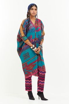 Multicolour flared kaftan tunic with bead and sequin embellishments on a pleated geometric print base. - Aza Fashions Bohemian Multicolor V-neck Sets, Bohemian Multicolor V-neck Thobe, Eid Multicolor V-neck Kaftan, Bohemian V-neck Kaftan For Eid, Bohemian V-neck Tunic For Eid, Festive Bohemian V-neck Tunic, Multicolor Bohemian Tunic Straight Kurta, Multicolor V-neck Kurta For Eid, Bohemian Tunic Beach Set