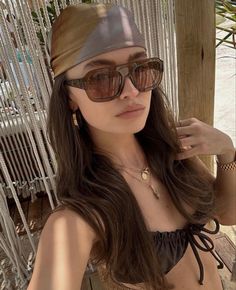 Beach Fits, Shades Sunglasses, روتين العناية بالبشرة, Summer Pictures, Vintage Women, Sweaters And Jeans, Insta Photo Ideas, Mode Inspiration, Summer Aesthetic