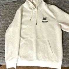 Never Worn Men’s M American Eagle Hoodie Everyday Hoodie Tops, American Eagle Hoodies Men, American Eagle Hoodies, American Eagle Hoodie, American Eagle Shirts, Eagle Shirts, Colorful Hoodies, American Eagle Outfitters, Hoodies Men