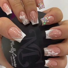 44086995976390 Nails Novia, Fake Nails White, Acrylic Nail Set, Square Nail Designs, Fake Nails With Glue, Luxury Nails, Nail Charms, Fancy Nails, Nail Accessories