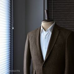 Customer Order Spotlight! Jacket commissioned by our client from Colorado, United States. Fabric : Brown Flecks Donegal Tweed, Jacket Style : Two Button, Buttons : Real Horn Mont, Pocket Accent : Ticket Pocket #studiosuits #jacket #brownjacket #donegal #tweedjacket #mensfashion #menswear #mensattire #mensoutfits #mens fashion smart #smart style #stylish #gentleman style #bespoke #customerorder #tweed style #vintage Luxury Menswear-inspired Plaid Tweed Jacket, Luxury Wool Tweed Jacket In Menswear Style, Luxury Tailored Tweed Jacket In Menswear Style, Luxury Tailored Tweed Jacket, Luxury Double-breasted Tweed Jacket For Tailoring, Luxury Single-breasted Tweed Suit, Men's Luxury Tweed Jacket With Lapel Collar, Luxury Plaid Menswear-inspired Tweed Jacket, Luxury Men's Tweed Outerwear