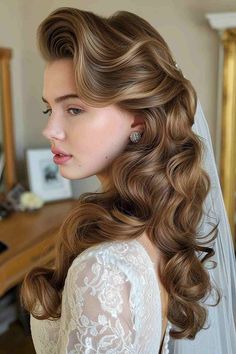 Bridal Hair With Layers, Classic Hollywood Wedding Hair, Kate Middleton Hair Curls, Vintage Bride Hairstyles For Long Hair, Wedding Dresses With Hair Down, Hollywood Style Wedding Hair, Retro Waves Wedding Hair, Bella Swan Wedding Hair, Wedding For Long Hair Hairstyles