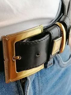 Vintage 100% leather Pierre Cardin belt. 90's gold metal and navy blue belt. Fits like S/M. Fits from 78 cm to 89 cm / 30" to 35". Gold Chain Belt With Removable Feature For Formal Occasions, Formal Gold Chain Belt With Removable Feature, Gold Rectangular Belt For Formal Occasions, Gold Leather Belts And Suspenders With Removable Belt, Vintage Leather Belt With Gold Buckle, Gold Formal Belt With Removable Feature, Gold Elegant Belt, Gold Rectangular Elegant Belt, Elegant Gold Rectangular Belt