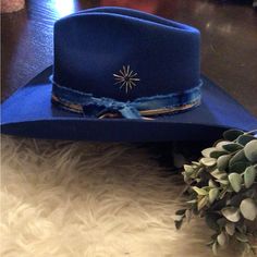 Absolutely Gorgeous Hat, Cobalt Stiff, Structured Blue Wool With Astral Symbol Batique Band And Beading 57 Cm Adjustable Brown Leather Hat, Blue Hats, Boho Cowgirl, Rancher Hat, Cowgirl Chic, Crochet Wool, Black Baseball Cap, Cowgirl Hat, Leather Hats