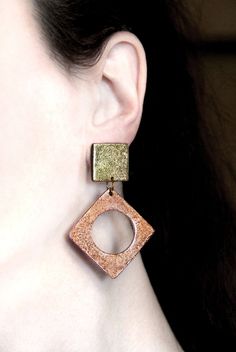 Mixed metallic colors Clip on earrings Handmade jewelry Geometric dangles Women accessories Gift for her Birthday gifts Statement squares https://www.etsy.com/listing/586031603/mixed-metallic-colors-clip-on-earrings?utm_source=crowdfire&utm_medium=api&utm_campaign=api Red Coral Earrings, Nice Jewelry, Crystal Bridal Earrings, Oval Stud Earrings, Earring Designs, Chunky Jewelry, Gift For Her Birthday, Earrings Women