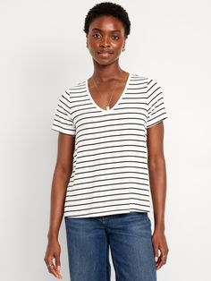 v-neck short sleeves relaxed fit hits below waist models are approx.  5'9" and wear sizes s (4), l (12) and xl (18)machine wash according to the care instruction label Old Navy Women, Petite Size, Toddler Boys, Old Navy, V Neck T Shirt, Short Sleeves, Relaxed Fit, Models, V Neck