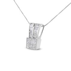 Celebre su cumpleaños, aniversario o su amor todos los días con este precioso colgante. Los diamantes de talla princesa engarzados en oro blanco de 14k están coronados con baguettes engarzadas en canales en un doble bucle perfecto. Fine Jewelry Diamond Necklace With Baguette Diamonds For Anniversary, Baguette Diamond Necklace For Anniversary, White Diamond Necklace With Baguette Diamonds For Anniversary, Anniversary White Diamond Necklace With Baguette Diamonds, Anniversary White Diamond Necklace With Baguette Cut, White Diamond Pendant Necklace With Baguette Diamonds, White Diamond Baguette Pendant Necklace, Anniversary Baguette Cut Diamond Necklace, Baguette Diamond Pendant Jewelry For Anniversary