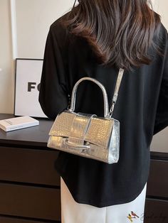 BirdinBag - 2023 Elegant Ladies Crocodile Pattern Shoulder Bag: Chic and Versatile Fashion Accessory Party Shoulder Bag With Crocodile Pattern And Top Handle, Party Shoulder Bag With Top Handle And Crocodile Pattern, Rectangular Fall Party Bag, Fall Party Rectangular Bags, Silver Crocodile Pattern Bag, Rectangular Party Bags For Fall, Moda Chic, Details Pictures, Elegant Ladies