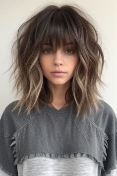 Hairstyles On Lehenga, Women With Grey Hair, Ladies Short Hairstyles, Surfer Girl Hair, Hair Mistakes, Hairstyles 2024, Short Hair Color, Pixie Haircuts, Goddess Braids