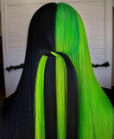 Black And Green Hair, 13x6 Lace Frontal Wig, Shaved Hair Designs, Hair Color Underneath, Editorial Hair, Dyed Hair Inspiration