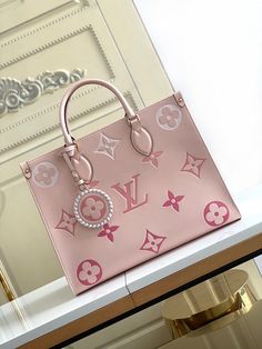 ZNT Fashion Lu-Vi bags - 212 A+ Excellent Quality copies; Contact us if you've any questions in your mind. Pink Louis Vuitton Bag, Pink Louis Vuitton, Tas Lv, Sac Louis Vuitton, Luxury Bags Collection, Girly Bags, Fancy Bags, Pink Girly Things, Luxury Purses