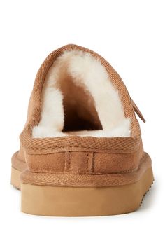 Naturally comfortable shearling lining provides moisture wicking and regulates temperature for ultimate comfort. Sizing: Runs 1/2 size small. If in-between sizes, order a size up. M=standard width Comfortable Winter Clogs With Removable Insole, Casual Sheepskin Slip-on Clogs, Comfortable Shearling Clogs With Rubber Sole, Winter Sheepskin Slip-on Clogs, Winter Comfortable Clogs With Suede Lining, Winter Clogs With Suede Lining And Comfortable Style, Winter Clogs With Suede Lining, Comfortable Slip-on Clogs With Faux Fur Lining, Comfortable Winter Clogs With Faux Fur Lining