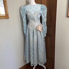 Premium Quality NEW Vintage Dance Allure Alfred Angelo 9/10 Medium? Dress Floral Lace Illusion, Women's Dresses Vintage Dance, Alfred Angelo, Medium Dress, Dress Floral, New Vintage, Women's Fashion Dresses, Women's Dresses, 9 And 10, Floral Lace