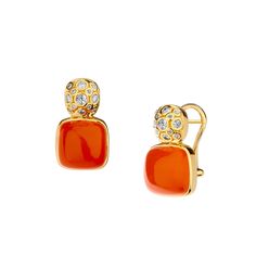 18 karat yellow gold Gemstones 10 to 15 carats approx. Champagne diamonds 0.30 carat approx. Omega backs for pierced ears Coral Jewelry Set, Cabochon Earrings, Topaz Color, Coral Jewelry, Gold Moon, Champagne Diamond, Dream Jewelry, Sparkle Diamonds, Pierced Ears