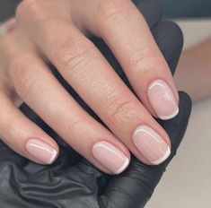 Gelish Light Elegant, Squoval Nails Ideas, French Nails Squoval, Squoval French Nails, Nails Modern French, Squoval French Tip Nails, French Manicure Short, Elegant French Manicure, Manicure Short