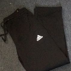 Brand New Adidas Jogging Pants , Size M , Color Black. Adidas Cotton Gym Pants, Adidas Cotton Sweatpants For Gym, Adidas Cotton Joggers For Gym, Adidas Casual Sweatpants For Workout, Adidas Stretch Athleisure Joggers, Adidas Cotton Gym Bottoms, Adidas Stretch Sweatpants For Streetwear, Adidas Casual Workout Pants, Casual Adidas Workout Pants