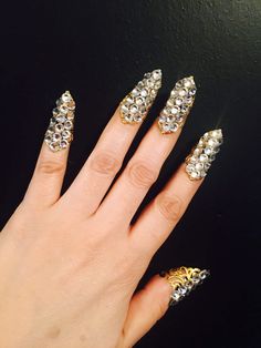 Claw Rings, Nail Guards, Sharp Nails, Golden Nails, Claw Nails, Claw Ring, Glamorous Nails, Finger Tips, Nail Ring