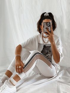 Urlazh girl @samiraradmehr in White Leopard Graphic Top!🐆❤️ Silk Lounge Pants, Leopard Graphic, Wild Leopard, White Leopard, Graphic Top, Casual Clothes, Loose Shorts, New Tops, Lounge Pants