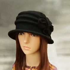 This is elegant woman's felt cloche hat. It is soft and lightweight. This hat is very comfortable and easy to wear. It is a very stylish women's hat that is going to keep you warm in cold days, yet you will look amazing. You can put it on with classic and casual style clothing, so this beautiful hat is very universal. Composition: 100% woolOne size  fits an average woman's head.CARE: Hand wash in lukewarm water.  Do not dry in the dryer!Air dry over a balloon or small bowl to retain hat shape an Stylish Womens Hats, 2000s Clothing, Warm Hats, Hats Winter, Wool Hats, Felt Wool, Vintage Gowns, Womens Winter, Boiled Wool