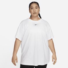 Say hello to your go-to cotton tee. Slightly dropped shoulder seams and a loose fit make it comfortable enough to wear around the house yet elevated enough to wear out in the city. Oversized Nike Cotton T-shirt, Sporty White Boxy Fit T-shirt, White Boxy Fit Sporty T-shirt, Oversized Basic T-shirt For Sports, Nike Relaxed Fit Workout T-shirt, White Nike T-shirt For Workout, Nike White T-shirt For Workout, Nike White Workout T-shirt, Nike Oversized Crew Neck T-shirt