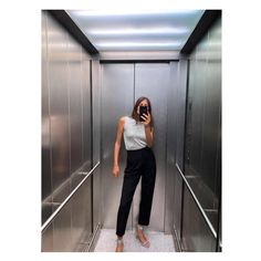 Pants with a high waist and pronounced seams at front and back. Front welt pockets. Front zip, metal hook, and interior button closure. High Waisted Pants Black, Zara High Waisted Pants, Work Pants Women, Zara Jumpsuit, Jumpsuit Trousers, Zara Pants, High Waisted Trousers, Work Pants, Trouser Jeans