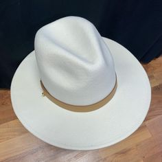 Lack Of Colors Hat Cream With Tan Band New With Tags Small (55cm) Smoke Free And Pet Free Home White Flat Crown Fedora For Kentucky Derby, Chic White Fedora Felt Hat, White Fedora For Winter Rodeo, White Winter Fedora For Rodeo, White Fedora For Rodeo In Winter, Chic White Fedora With Flat Brim, Chic White Flat Brim Fedora, Chic White Hat Bands With Curved Brim, White Fedora For Beach In Fall