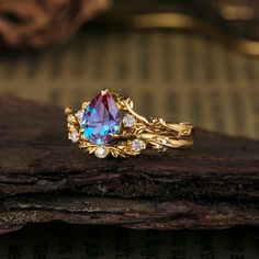 Gold Virginia Creeper inspired ring with pear-cut lab alexandrite and moissanite accents Virginia Creeper Vine, Alexandrite Rings, Vintage Sapphire Ring, Virginia Creeper, Tourmaline Engagement Ring, Shiny Rings, Alexandrite Ring, Full Eternity Ring, Everlasting Love