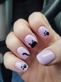 Absolutely adorable kitty nails Diy Cat Nails, Short Nails Animals, Nail Art Cat Designs, Short Animal Nails, Cute Cat Nail Art Designs, Short Nails Cat Design, Cat Nail Polish, Simple Cat Nail Art, Cat Paws Nail Art