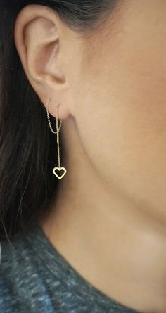 14K 9K Gold Heart Threader Earrings,Gold Minimalist Earrings, Dainty Heart Threaders, Long Chain Earrings, Heart Ear Thread, Romantic Gift Women, Gift for her, FREE EXPRESS SHIPPING Dainty and minimalist 14K or 9K Solid gold threader earrings with a small heart. A lovely, versatile pair of earrings/earring that you will love wearing all day, everyday! Whisper....Love...! ------------------------------------------------- D E T A I L S 14K Solid Gold or 9K Solid Gold Length: 11cm / 4.3'' Heart: 8 14k Gold Filled Threader Earrings As Gift, Minimalist 14k Gold Heart Earrings, Dainty Threader Earrings For Anniversary, Minimalist Heart Jewelry With Ear Wire, Minimalist Yellow Gold Heart Drop Earrings, Minimalist Pierced Yellow Gold Heart Earrings, Delicate Gold Heart Earrings For Everyday, Delicate Gold Hypoallergenic Heart Earrings, Minimalist Dangle Heart Earrings