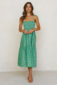 Spring Women Clothes Mori Sleeveless Printed Elastic Waist Cami Dress for Women Tiered Dress Smocked - Green,S Floral Beach Dresses, Boho Dresses Long, Printed Midi Skirt, Bohemian Floral, Spring Women, Long Summer Dresses, Green Midi Dress, Evening Gowns Formal, Women Clothes