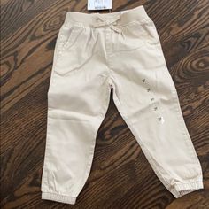 Nwt 2t Khaki Beach Pant Casual Pants With Elastic Waistband For Playtime, Spring Bottoms With Elastic Waistband For Playtime, Spring Playwear Bottoms With Pockets, Spring Playtime Pants With Elastic Waistband, Casual Bottoms With Pockets For Playtime, Spring Playtime Bottoms With Pockets, Burgundy Joggers, School Uniform Pants, Boys Chinos