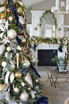 Christmas decoration tree blue colors Christmas mood best xmas decor ideas 2022-2023 ornaments Tartan Plaid Christmas, Blue Christmas Decor, Blue Christmas Tree, Tartan Christmas, Gold Christmas Decorations, We're Moving, Christmas Tree Inspiration, White Christmas Decor, Christmas Tree Themes