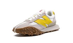 XC-72 UXC72VC Neon Nike Shoes, New Balance Xc 72, Neon Nike, Zapatillas New Balance, Nyc Hotels, Stadium Goods, Man Style, Shoe Lace Patterns, Shoe Lace