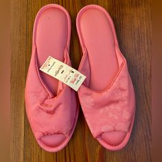 Nwt Vanity Fair Medium 6.5-7.5 Pink Satin & Floral Print Floral Slippers, Vintage Vanity Fair, Vintage Pajamas, Vintage Vanity, House Shoes, Pink Satin, Vanity Fair, Pajamas, Floral Print