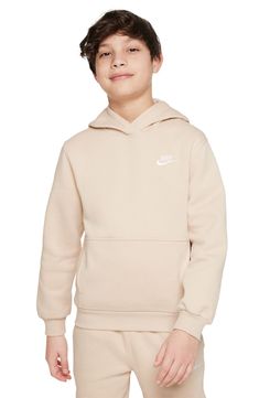 This quintessential, sporty hoodie is made from a cozy cotton blend and marked with an embroidered Futura logo, all in a scaled-down kids' size. Fixed hood Kangaroo pocket 80% cotton, 20% polyester Machine wash, tumble dry Imported Sporty Hoodie, Short Sleeve Shirt Women, Beige Style, Nike Kids, Mens Short Sleeve Shirt, Kids Club, Grade School, Boys Top, Football Games